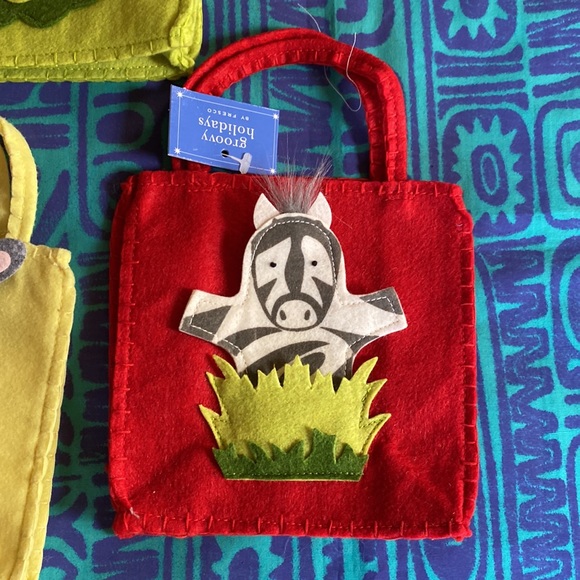 Zoo Animal Felt Gift Bags with Finger Puppets 5 Brand New Bags 1 Price,Children - Picture 9 of 15